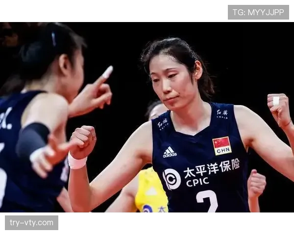 何冰娇啊，训练完能直接蹦进豪车里，生活节奏快得让人怀疑人生
