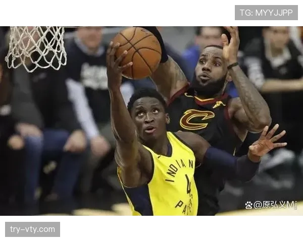 奥拉迪波突破制造多次犯规提升球队关键时刻得分效率