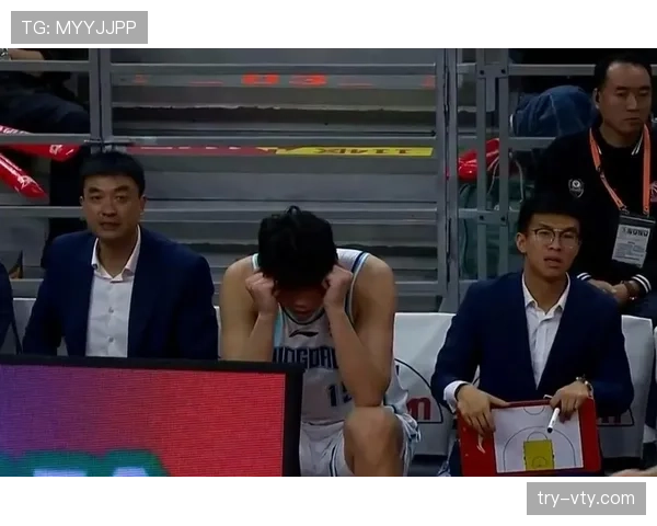 恶意犯规有什么后果？裁判如何判罚这个动作