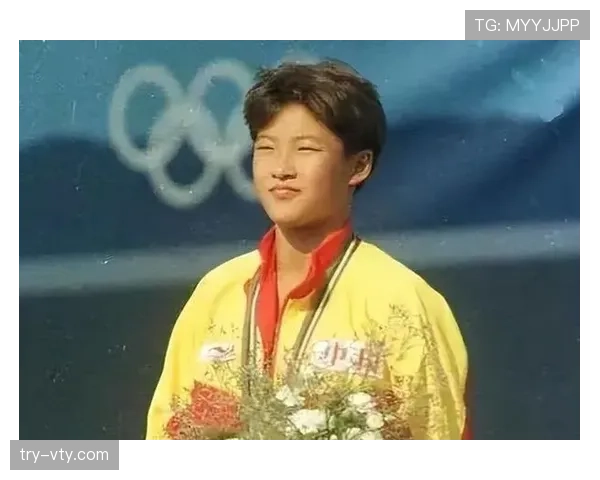 要是伏明霞上热搜，大家第一反应就是她家长啥样和银行卡里到底装多少